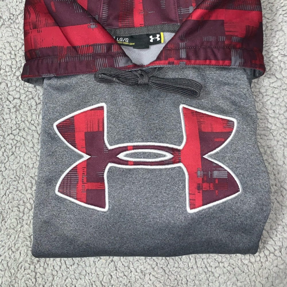Men’s Gray Under Armour Sweatshirt